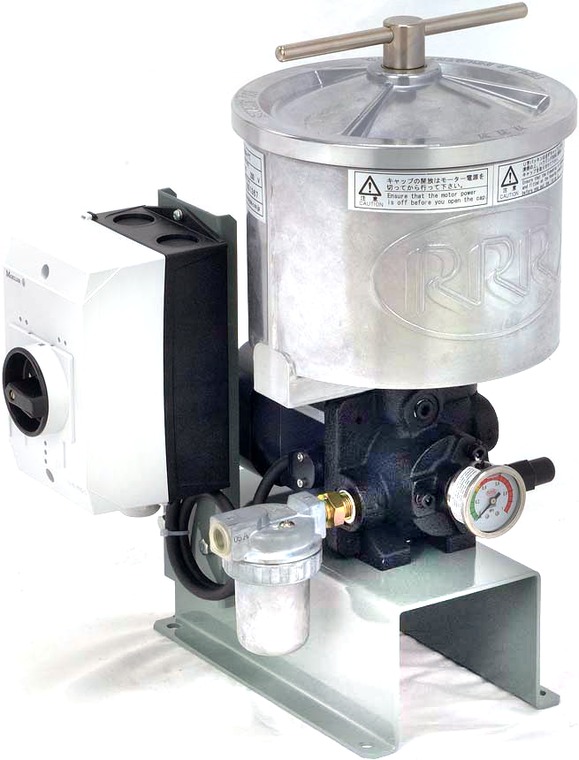 Triple R SS100-ST off-line oil cleaner on a mounting bracket